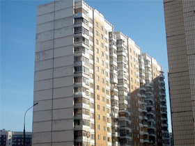 Какой тип жилья выбрать? Многоэтажка или малоэтажка, первичка или вторичка? 