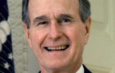 Джордж Буш-старший пошел на поправку