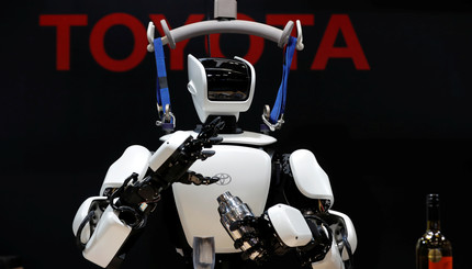 Робот-бармен и механическая собака: что показали на выставке Robot Exhibition 2019