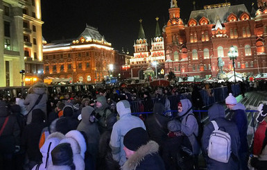 В Москве стянули полицейских на митинг против приговора Навальному