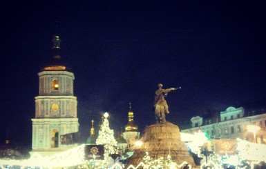 Москвичи о Новом годе на Софийской площади: 