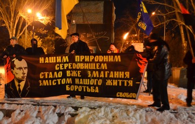 В Одессе факельное вече вместо марша в честь Бандеры продлилось меньше часа