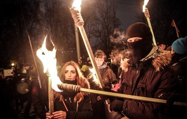 В марше Степана Бандеры в Киеве приняли участие 2,5 тысячи человек