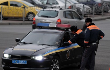 В Киеве пьяный водитель подрался с гаишником