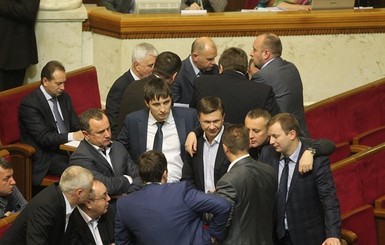 В Раде разъяснили отсутствие в бюджете ограничения зарплат депутатам