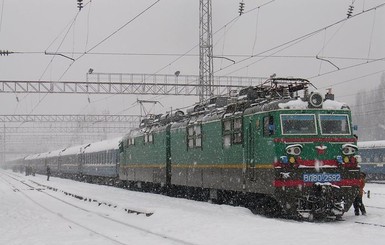 На Рождество в Карпаты пустили 17 дополнительных поездов