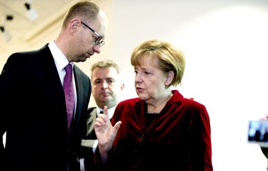 Меркель и Яценюк передумали вместе встречать Рождество