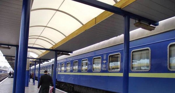 Проводницу, которая в Николаеве не пустила в поезд военных, уволили