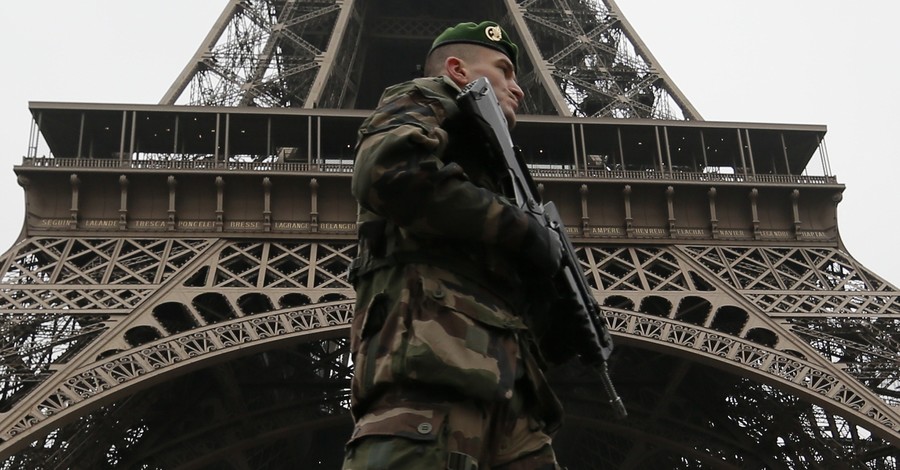 Теракт в Париже: как отреагировали мировые лидеры и французские политики