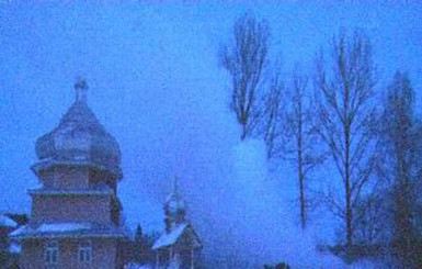 На Рождество на Львовщине дотла сгорела столетняя деревянная церковь