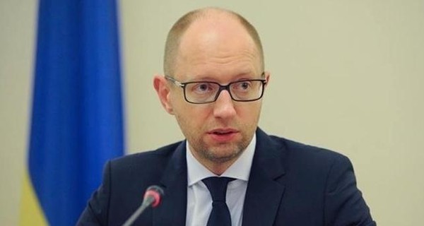 Яценюк решил отправить министров в регионы: будут объяснять суть реформ правительства