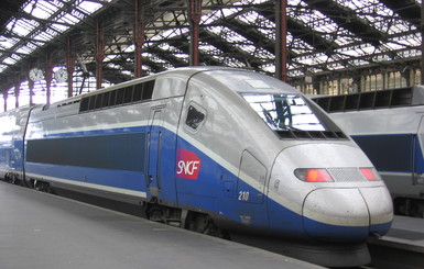 Во Франции эвакуировали пассажиров поезда после угроз террориста