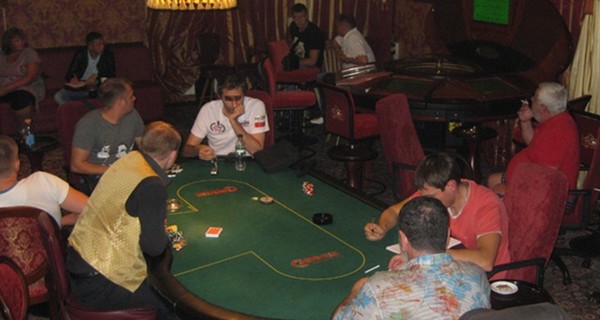 Ученые научили программу выигрывать в покер у людей