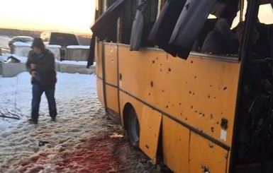 В Генштабе Вооруженных сил обстрел автобуса под Волновахой назвали провокацией