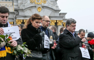 Марш мира в Киеве: на акцию пришли Петр и Марина Порошенко  