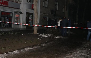 В Запорожье подорвали банк взрывным устройством