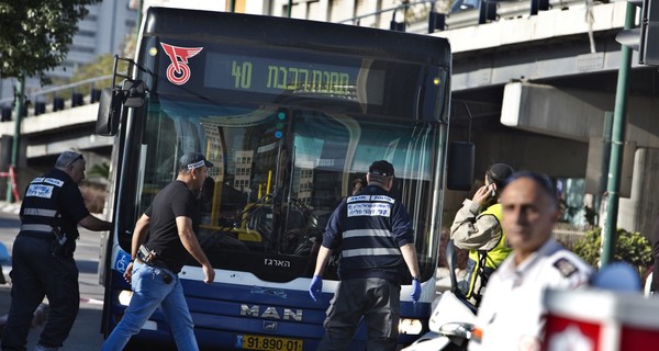 В Тель-Авиве палестинец устроил в автобусе поножовщину