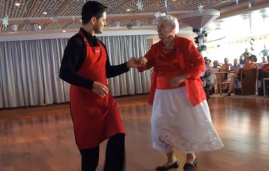 Удивительная история 86-летней бабули, которая 7 лет путешествует на роскошном лайнере