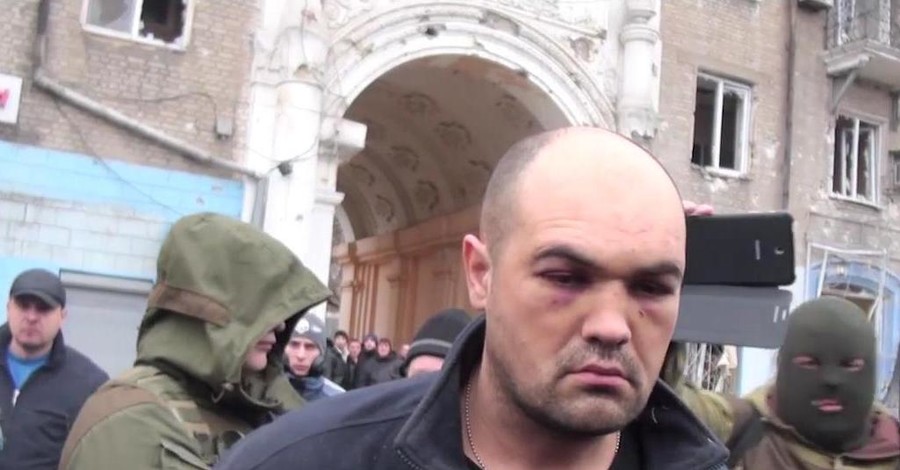 Жители Донецка устроили самосуд над пленным 