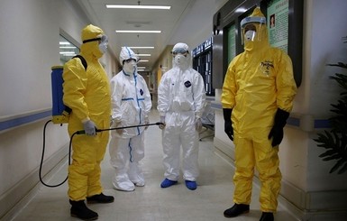 Первую партию экспериментальной вакцины против Эболы отправили в Либерию
