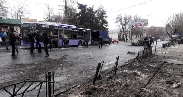В Донецке по остановкам открывают огонь специально?