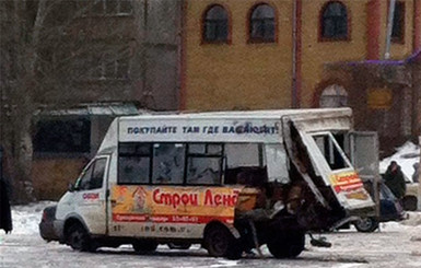 СМИ: В Луганске автомобиль 