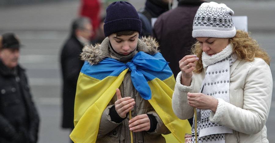 Как в городах Украины отреагировали на обстрел Мариуполя