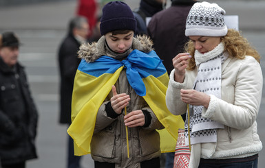Как в городах Украины отреагировали на обстрел Мариуполя