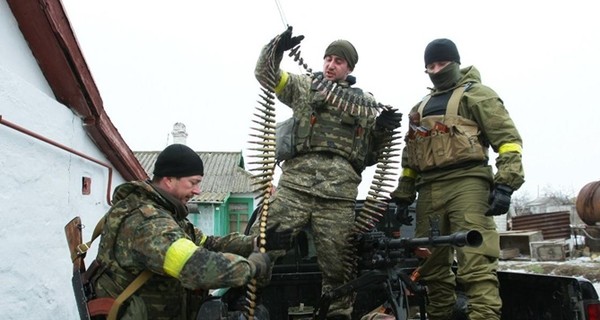 Силы АТО столкнулись с противником под Станицей Луганской и Дебальцево 