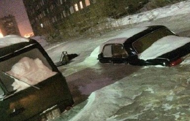 В сети появились фото города в Сибири, превратившегося в кусок льда