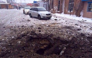 В Дебальцево из-за обстрелов погиб подросток, волонтеры эвакуируют людей