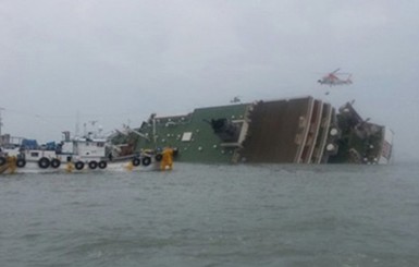 У берегов Бангладеш затонуло судно с нелегалами