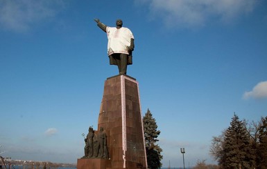 В Запорожье памятник Ленину хотят снести в субботу?
