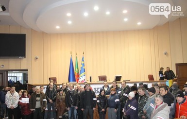 60 активистов Кривого Рога голодают в горсовете ради отставки мэра