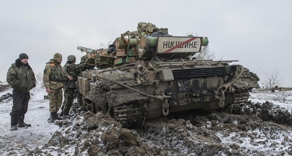 Часть украинских военных вышла из окружения в Углегорске, из Дебальцево эвакуировали людей