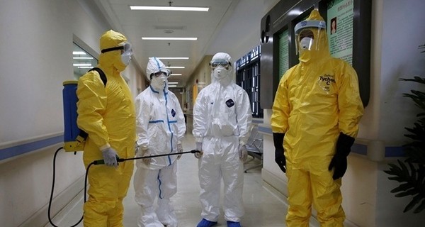 В России с подозрением на Эболу госпитализировали сотрудника Красного Креста