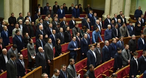 Календарь работы депутатов: создадут военную полицию и обсудят санкции