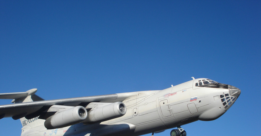 Российский самолет-транспортник Ил-76 теперь может метать бомбы