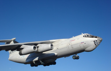 Российский самолет-транспортник Ил-76 теперь может метать бомбы