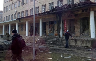 В Донецке обстреляли еще один спальный район