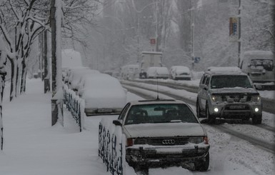 В Киеве из-за снегопада метро будет работать дольше