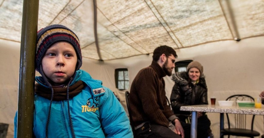 ООН: на переселенцев с Донбасса не хватает 41,5 миллиона долларов