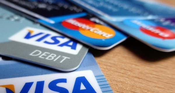 В России заявили, что Visa и MasterCard вернутся в Крым уже в апреле