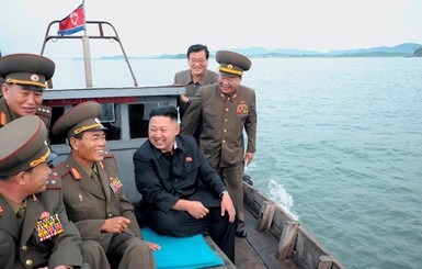 КНДР запустила баллистические ракеты в Японское море
