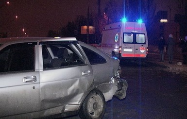 В Киеве пассажиры такси избили водителя 