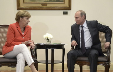 Меркель предложила Путину согласовать 