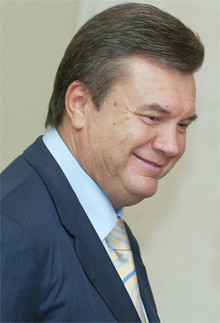 Януковичу снова будет не до книг 