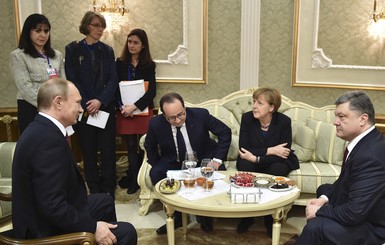 В Блоке Порошенко объяснили, куда он выходил во время Минских переговоров