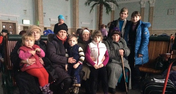 В Харьков эвакуировали полсотни детей из Артемовского дома ребенка