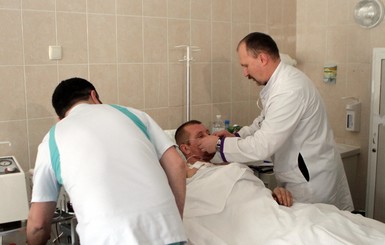 В Днепропетровске просят помочь с едой и одеждой для раненых защитников Дебальцево